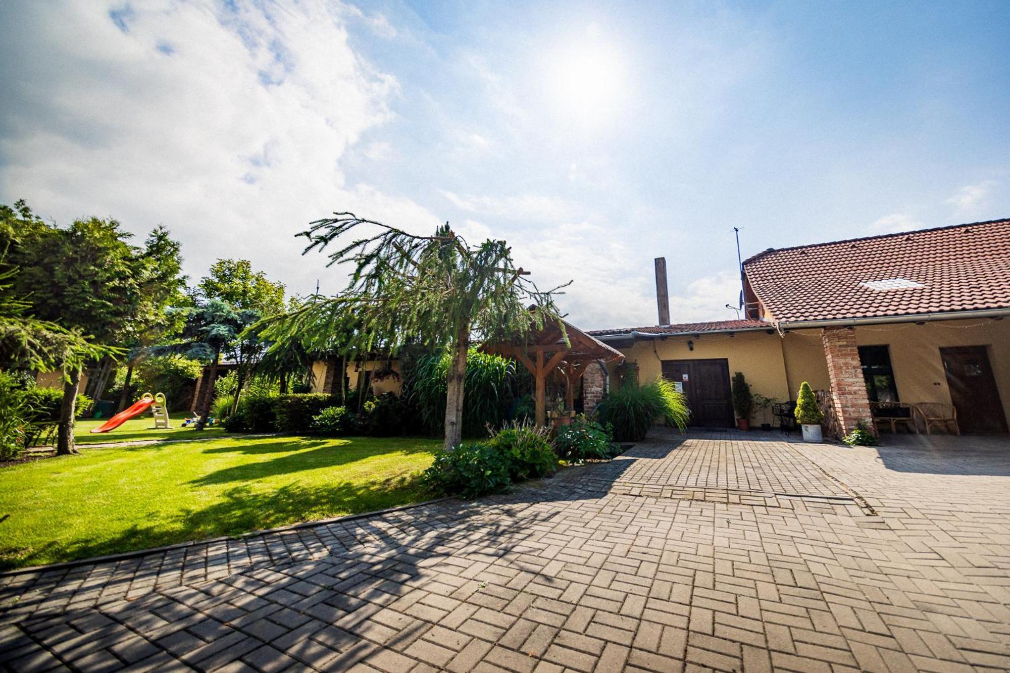 Villafilippa Kresetice Ngoại thất bức ảnh